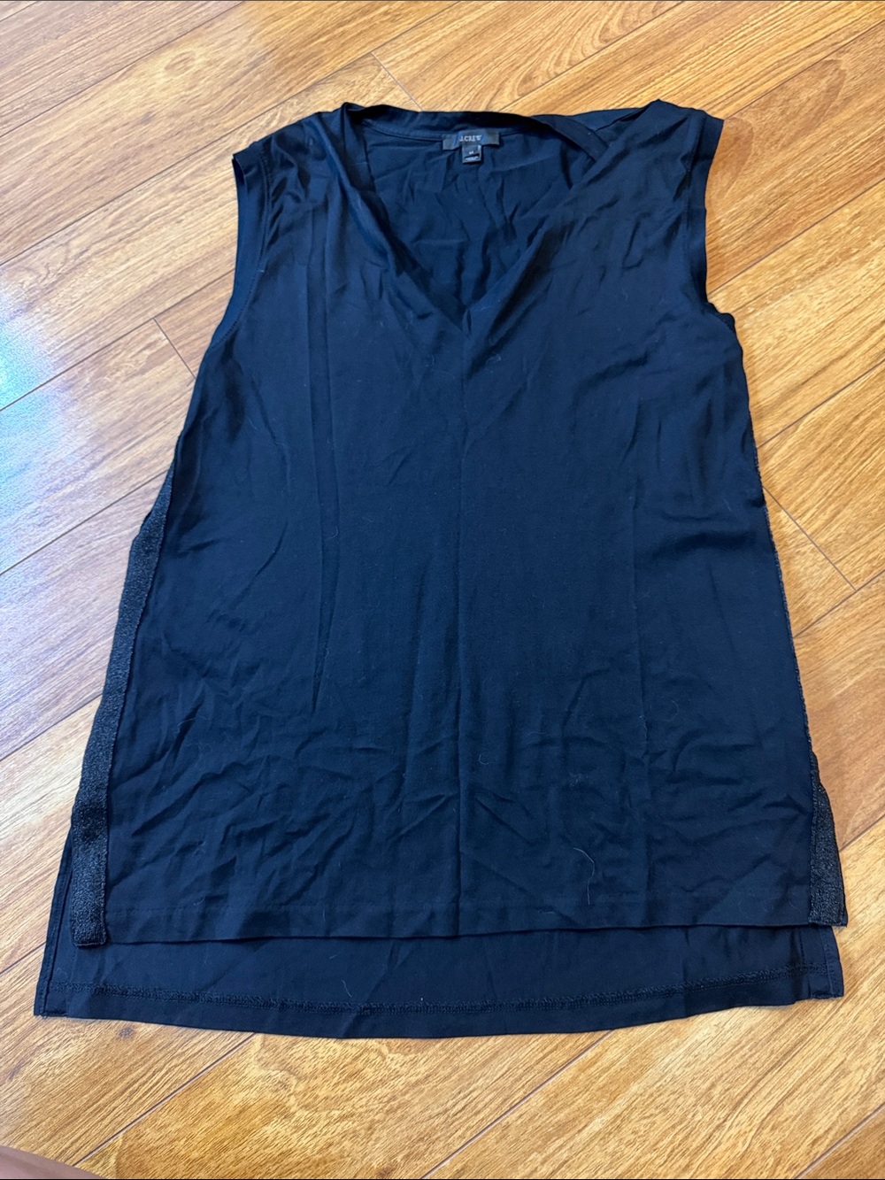 J. Crew Black Sleeveless V-Neck Tank Top Size Medium